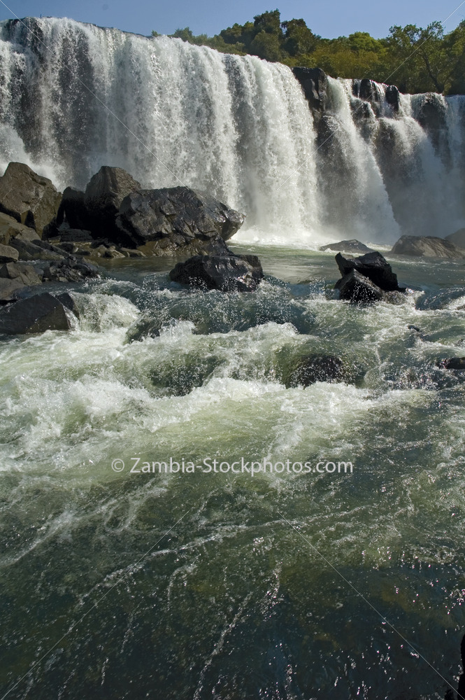Waterfall pik.jpg - Zamstockphotos.com