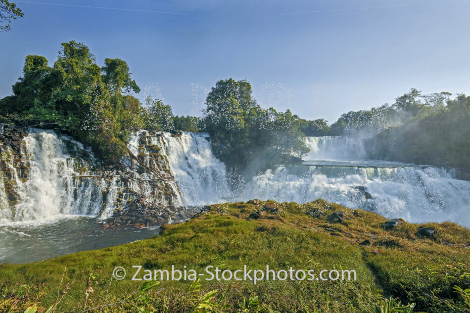 Kabweluma Falls.jpg - Zamstockphotos.com